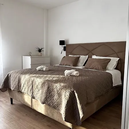 Apartament Bella