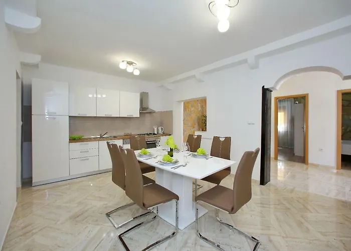 Bella Apartment *